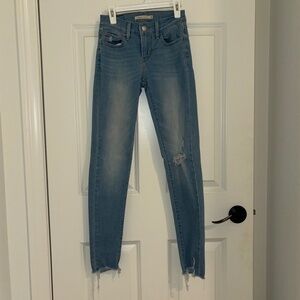 Levi's 710 Super Skinny Jeans